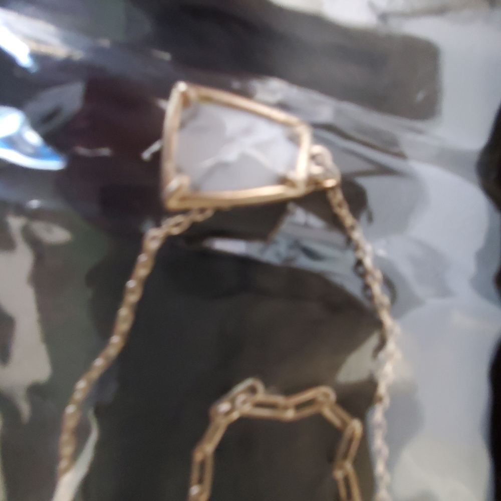 Super cute,  gold plated necklace with pendant